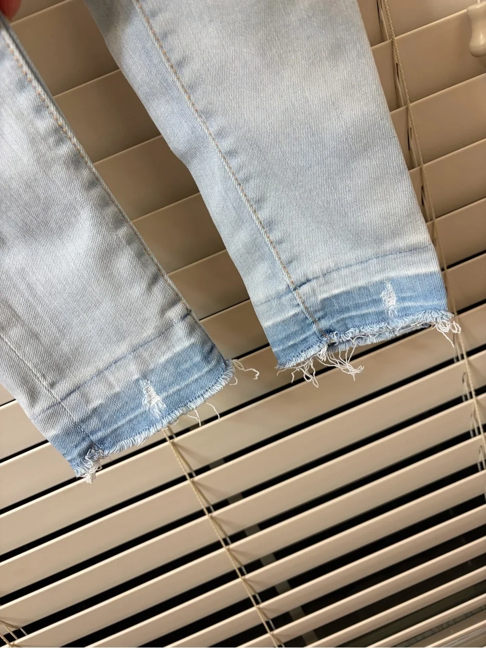 Old Navy Ballerina Jeggings Skinny Jeans Girl’s 16 Light Wash Distressed Denim